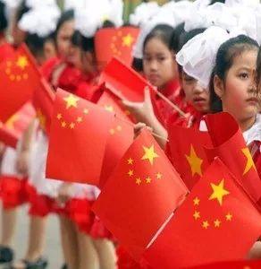救援可爱小松鼠